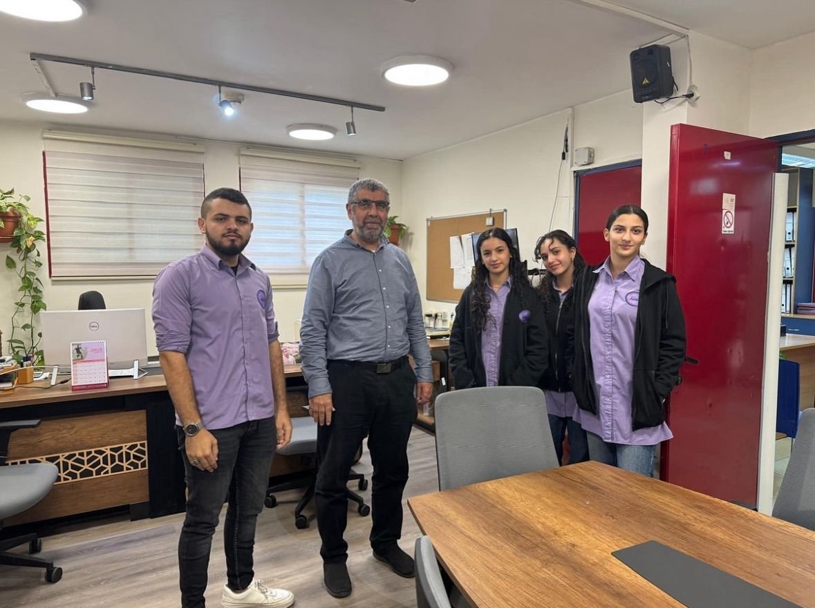 مجلس الطلاب المصغر يعقد جلسته الأولى بحضور إدارة المدرسة